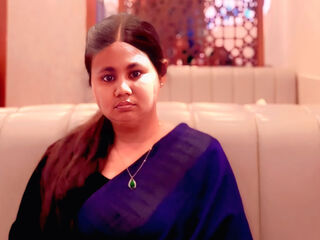 naked camgirl masturbating with vibrator FatemaKhatun