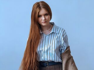 camgirl masturbating with dildo GwynBujarski