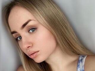 beautiful webcamgirl HelenGravez