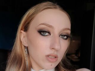 livesex cam girl HenriettaFare