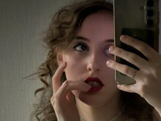 naughty camgirl masturbating with vibrator IrishMcauliffe