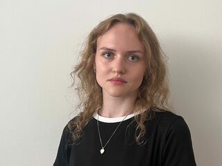 naked cam girl masturbating with vibrator IsabellaBegin