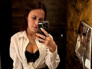 hot naked camgirl IslaScarlett