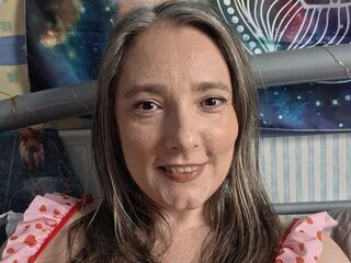 sex cam show IzzyLove