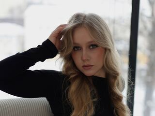 naked camgirl masturbating JennieEstrela