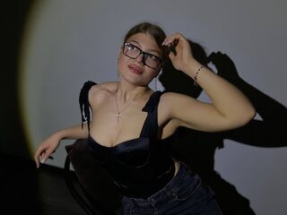 masturbating camgirl JennyBlossom