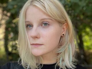 free livesex JoanJones