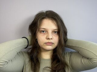 closeup JoaquinaSwayne