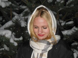 beautiful girlcam JonSwigert
