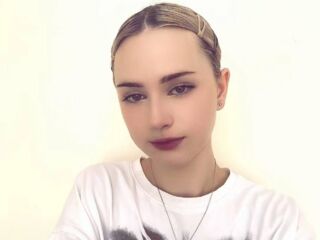 webcamgirl live sex JudithHaverstock