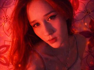 naughty cam girl masturbating JulieCusanelli