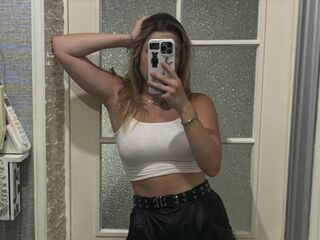 cam girl masturbating with sextoy JulioSaberi