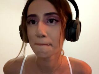 naked cam girl photo JulySapphire