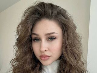 sex webcam chatroom JunitaDroze