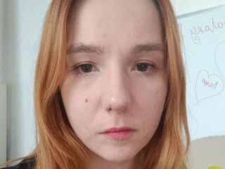 beautiful webcamgirl KarenWillsons