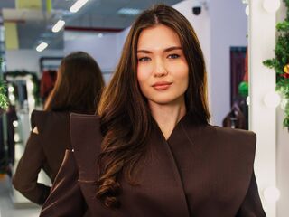 camslut spreading pussy KatieHarrise