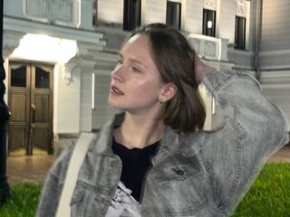 erotic webcam KrissyJn