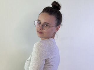 camgirl playing with sex toy LarraineKaber
