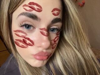 beautiful girl webcam LatoyaMaccarino