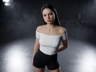 masturbating cam girl LeibeeThi