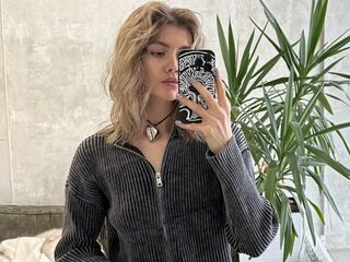 camgirl live LeilaGreenhouse