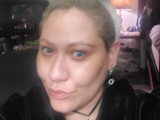 hot strip tease webcam LexieAcosta