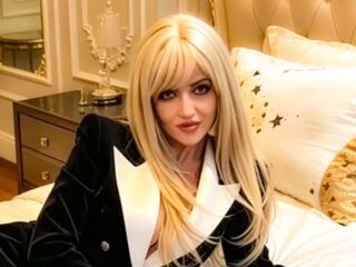 bedroom webcam LexieSellene