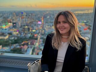 free webcam chatroom LilyBel