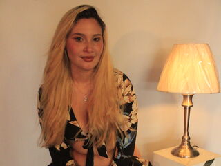 beautiful webcam girl LindaCruza