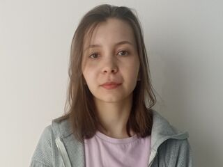 naughty cam girl fingering shaved pussy LindaParkins