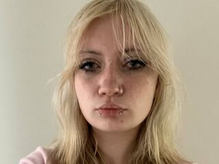 webcam bitch chatroom LoisBrindamour