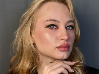 sexy live webcam girl LucileNeuburger