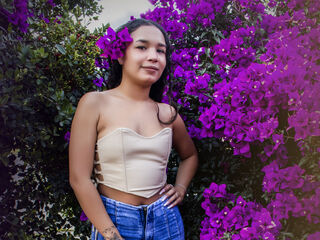 fingering cam girl picture MailyCambell