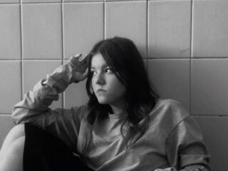 masturbating cam girl MarcyHawes