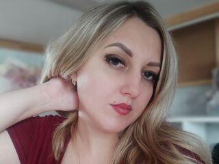 topless webcam girl MariaPixie