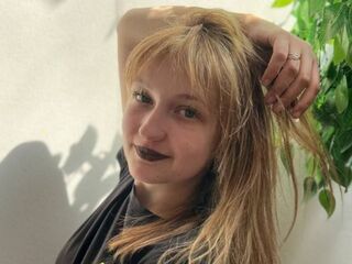 naked webcamgirl MarryMartins