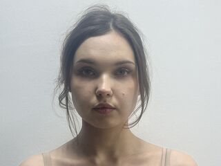 naked camgirl masturbating with vibrator MeganJefferson