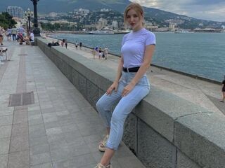 cam girl spreading pussy MiCrayford