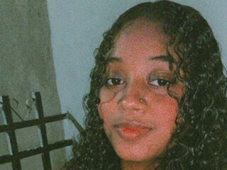 beautiful webcam girl MicheLeiv