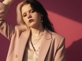 cam girl sex show MindyCollyn