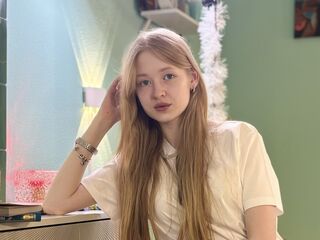 beautiful girlcam MinnieTallacksen