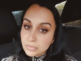 mastubating web cam girl MirelleRose
