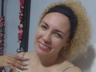 nude webcam MireyaVidal