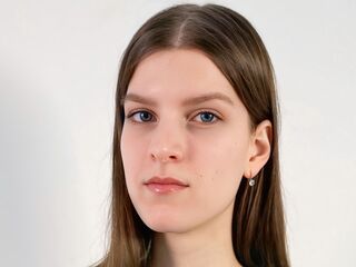 sexchat MyrtieKatula