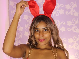 camslut fingering pussy NaomiMiller