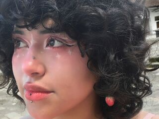 camslut topless NicoVinsmoke