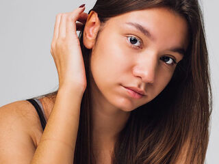 camslut topless NoeliaZiler