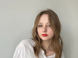 cam girl playing with vibrator NormaBottrell