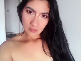 masturbating camgirl OlivaWalker