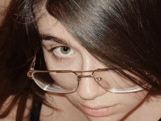 hot cam girl spreading pussy OpheliaRobinault